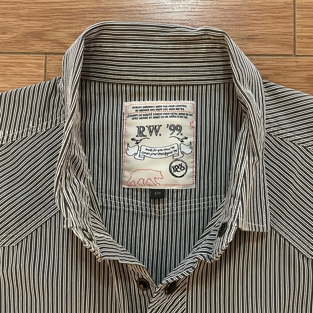 RW&Co Button Down - Picture 3 of 3